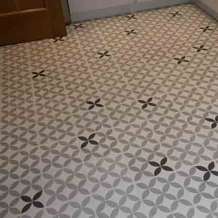 Limpieza y aplicación de Filaclassic en cocina con Mosaico hidraulico en Logroño ( La Rioja )