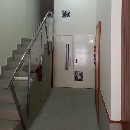 Limpieza de porcelánico natural en Lekeitio (Vizcaya)