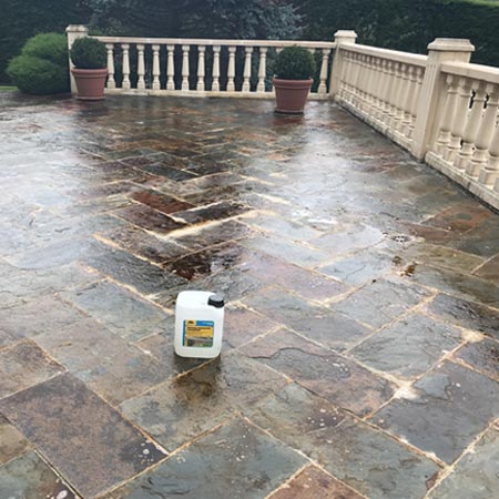 Limpieza y tratamiento Consolidante en pizarra multicolor en Barrika ( Vizcaya )