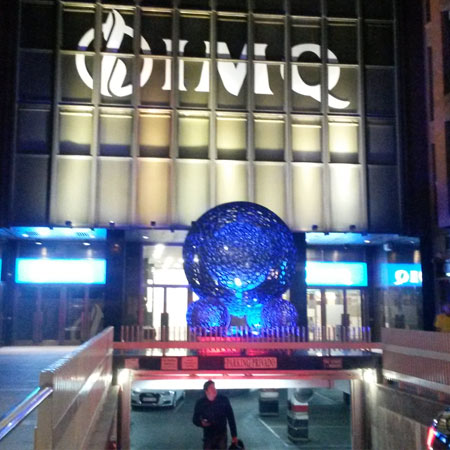 Limpieza en cerámica en el club de Remo de Lekeitio